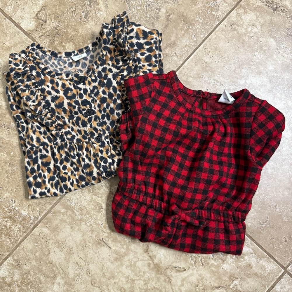 Bundle of 2-Old Navy 0-3 Months. Snap Legs. Red Plaid and Leopard Print‎ Rompers